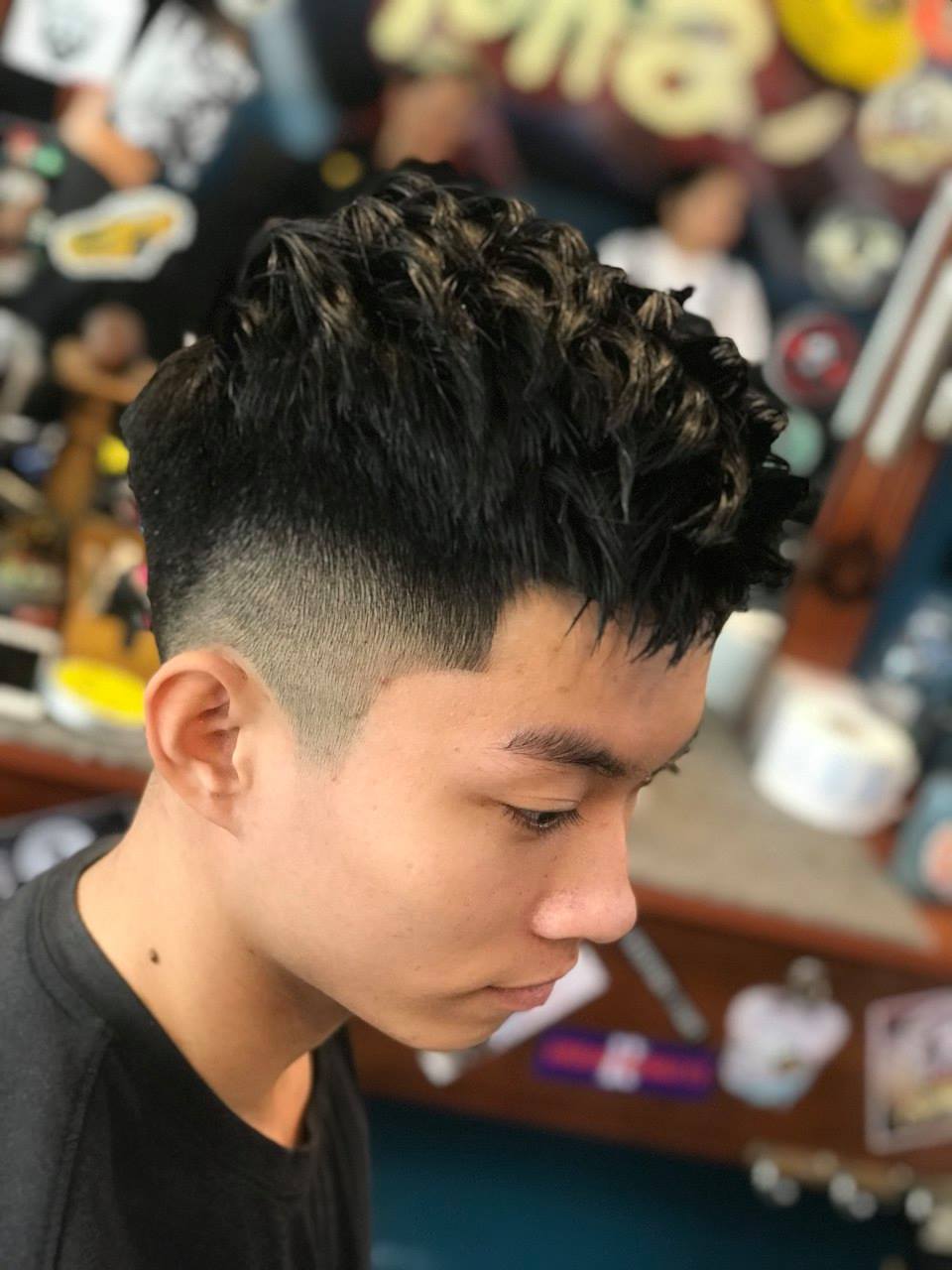 Top 10 Salon cắt tóc nam đẹp nhất TPHCM -  BARBER SHOP VŨ TRÍ