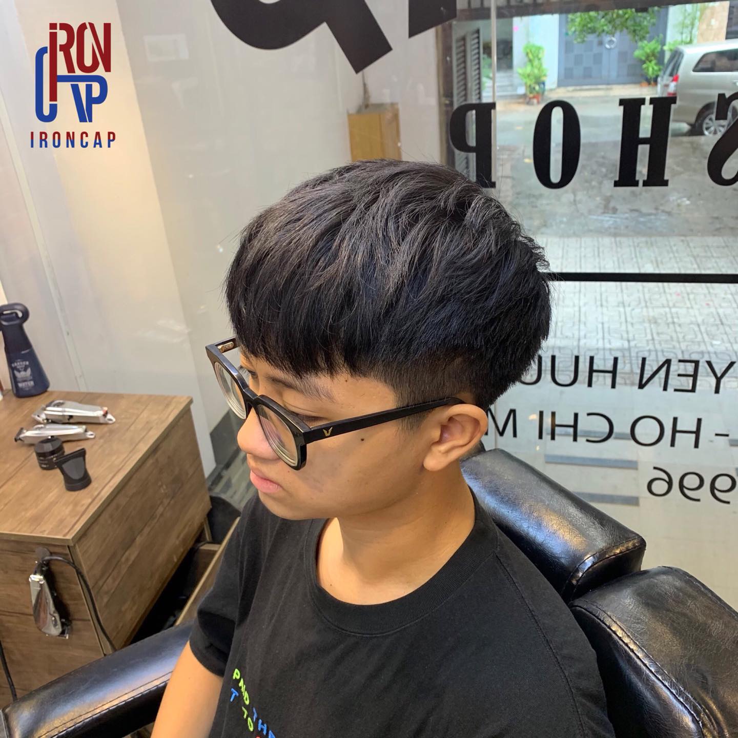 Top 6 Salon cắt tóc nam đẹp nhất Hà Nội -  IronCap Barbershop