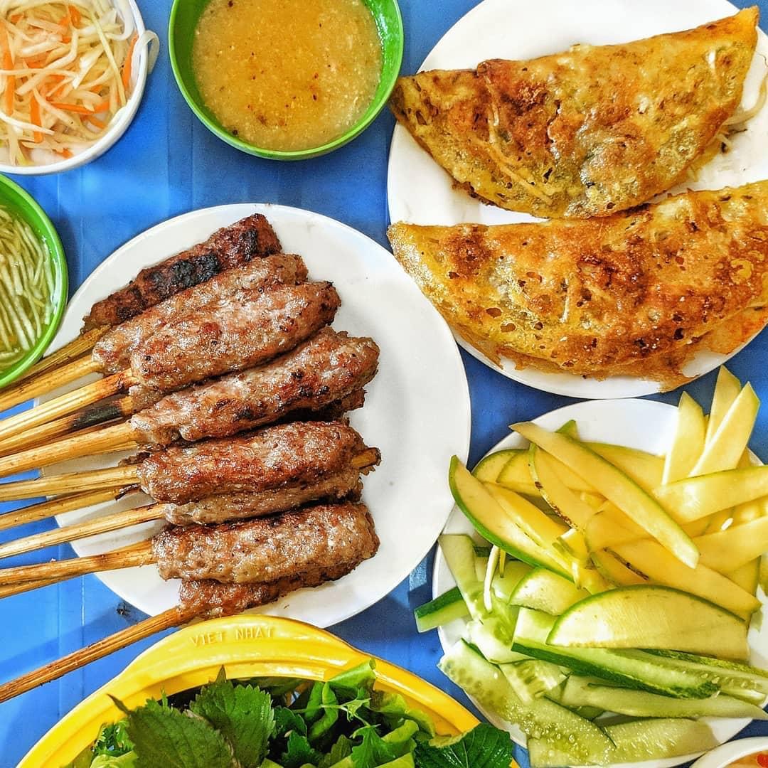 Top 10 quán ăn ngon nhất ở Nha Trang - Nem nướng