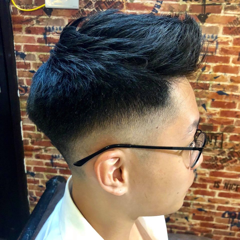 Top 6 Salon cắt tóc nam đẹp nhất Hà Nội -  IronCap Barbershop