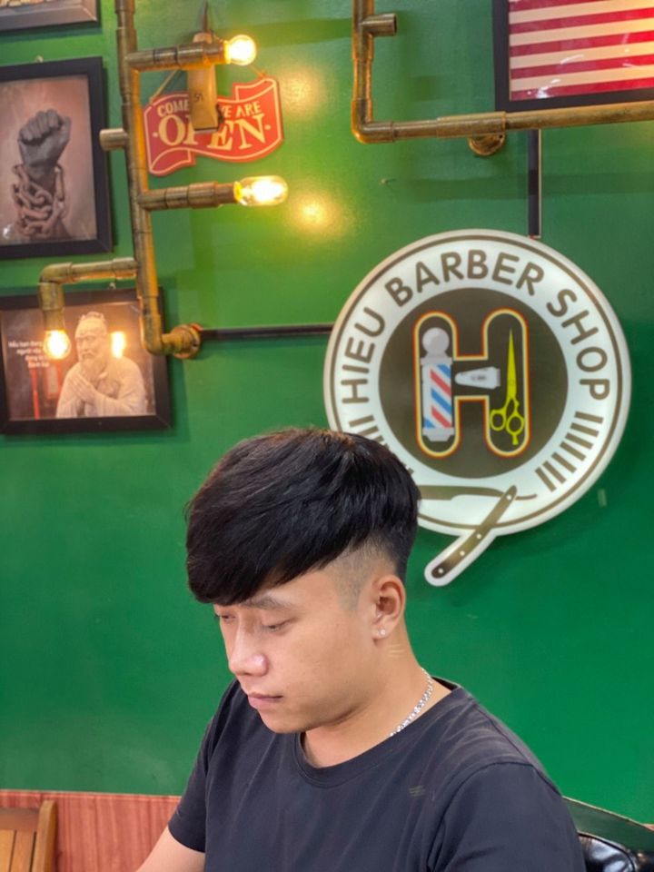 Top 8 Salon cắt tóc nam đẹp nhất Cần Thơ -  HIẾU BARBER SHOP