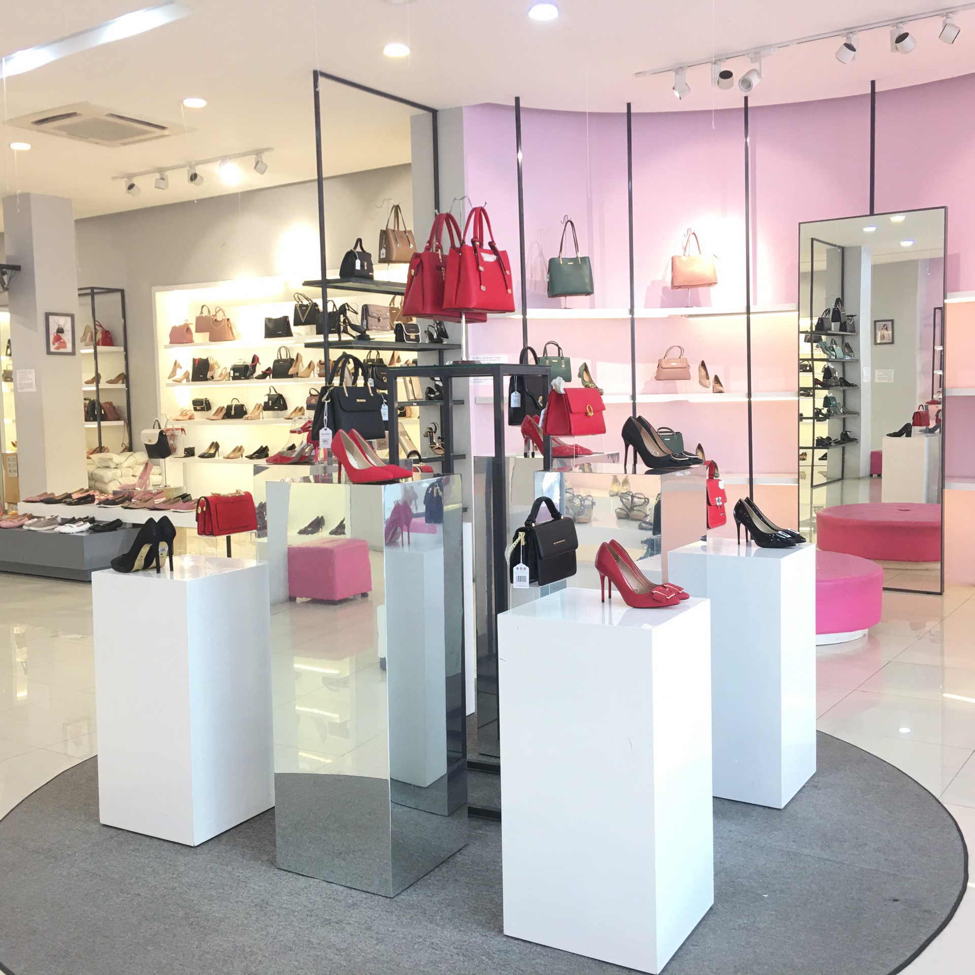 Top 8 cửa hàng giày nữ đẹp nhất Cần Thơ -  Giày Dép Mochardo